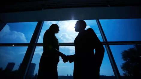 Handshake001