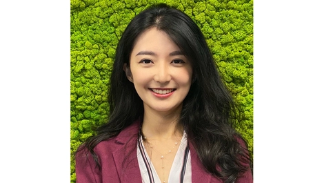 Hope wang headshot